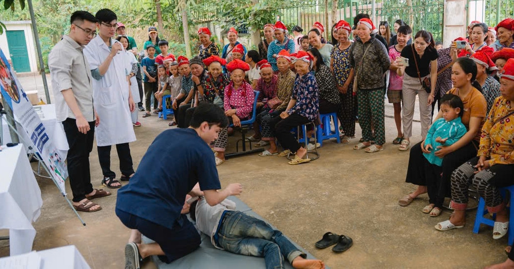 Hướng dẫn sơ cứu y tế và sử dụng dược liệu tại Mường Bo
