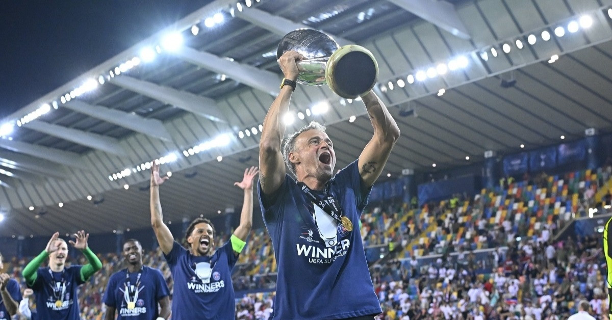 Luis Enrique: PSG ăn may Siêu cúp châu Âu, Tottenham hay hơn