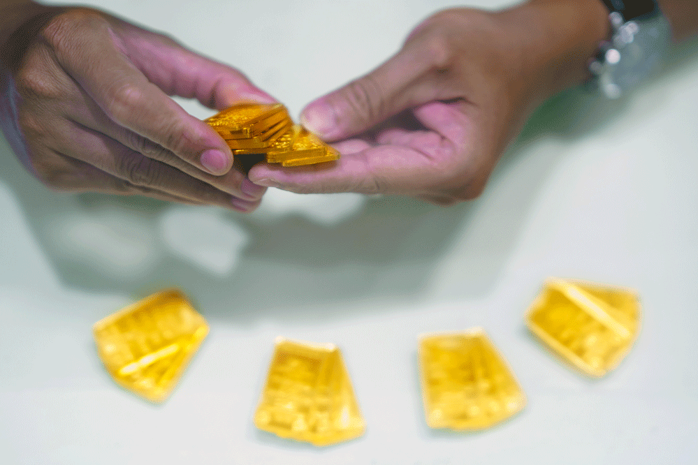 Giá vàng miếng SJC xác lập đỉnh lịch sử mới, cao hơn thế giới 16,6 triệu/lượng