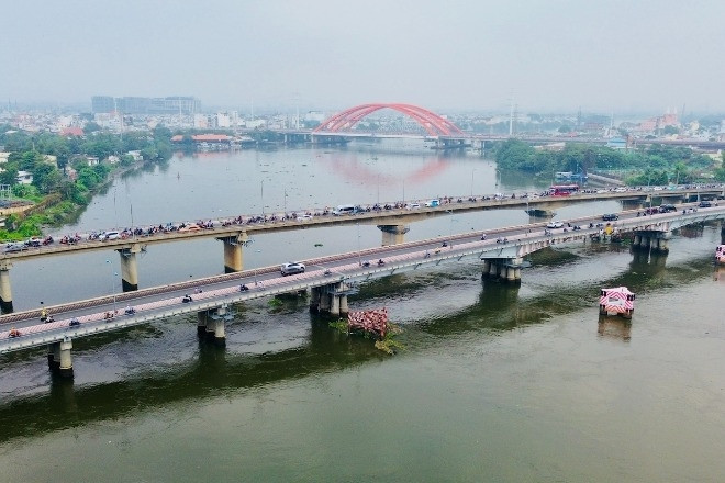 Lý do cấm ô tô qua cầu huyết mạch tại cửa ngõ TPHCM hơn 3 tháng