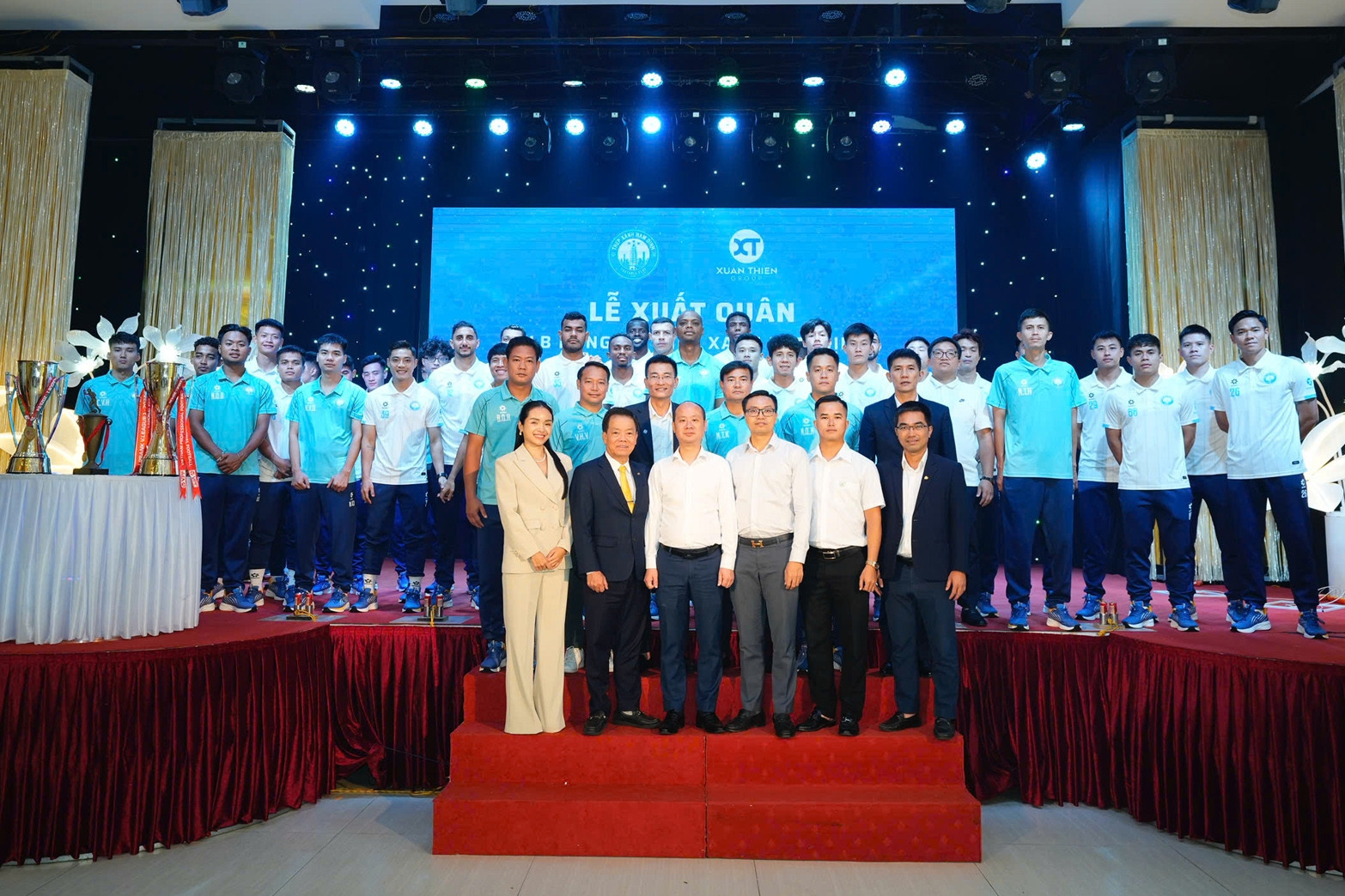 Nam Định xuất quân, HLV Vũ Hồng Việt hứa vô địch V-League