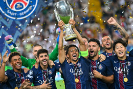 PSG giành Siêu cúp châu Âu: Luis Enrique và món quà từ Tottenham