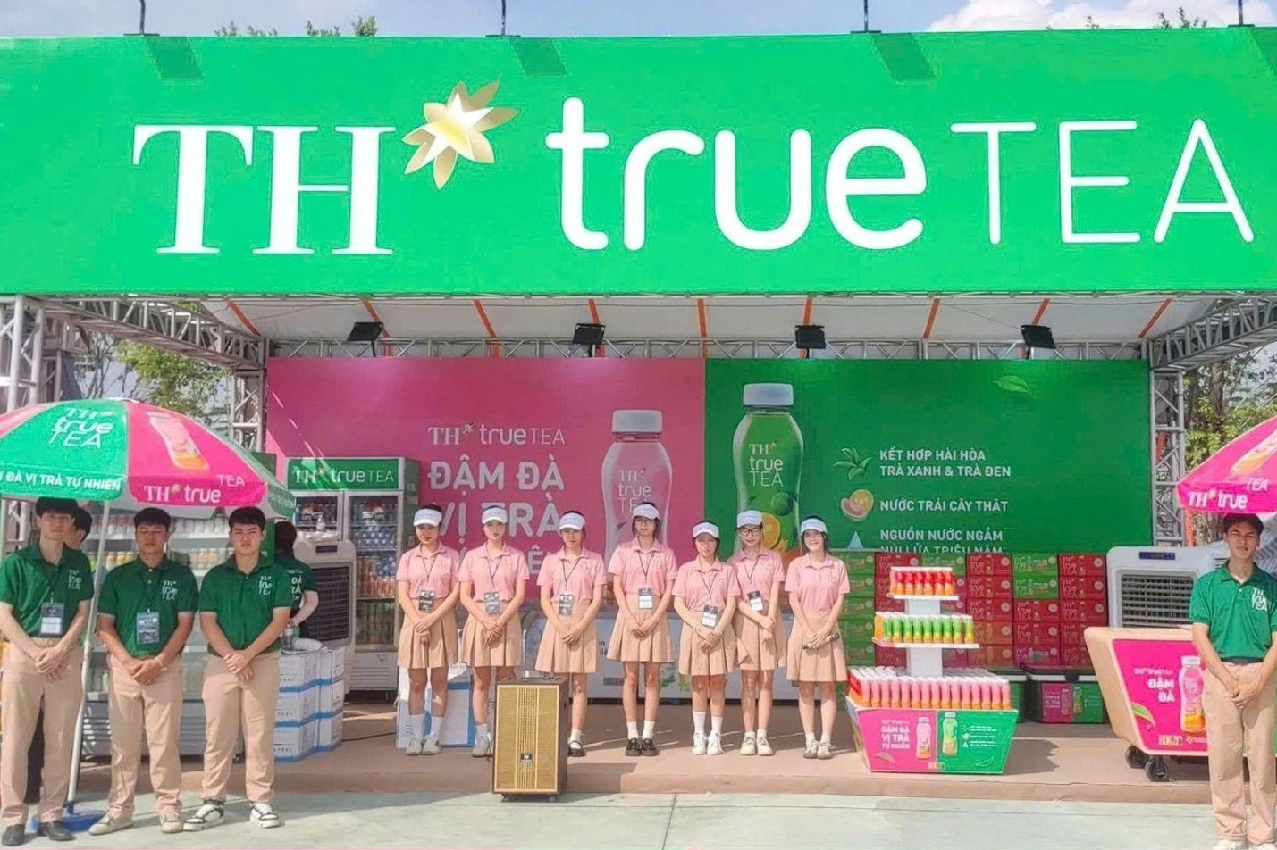 TH true TEA cùng 50.000 khán giả hòa mình vào 2 đại nhạc hội quốc gia