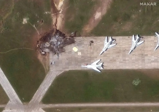 ukraine pha huy oanh tac co nga.jpg