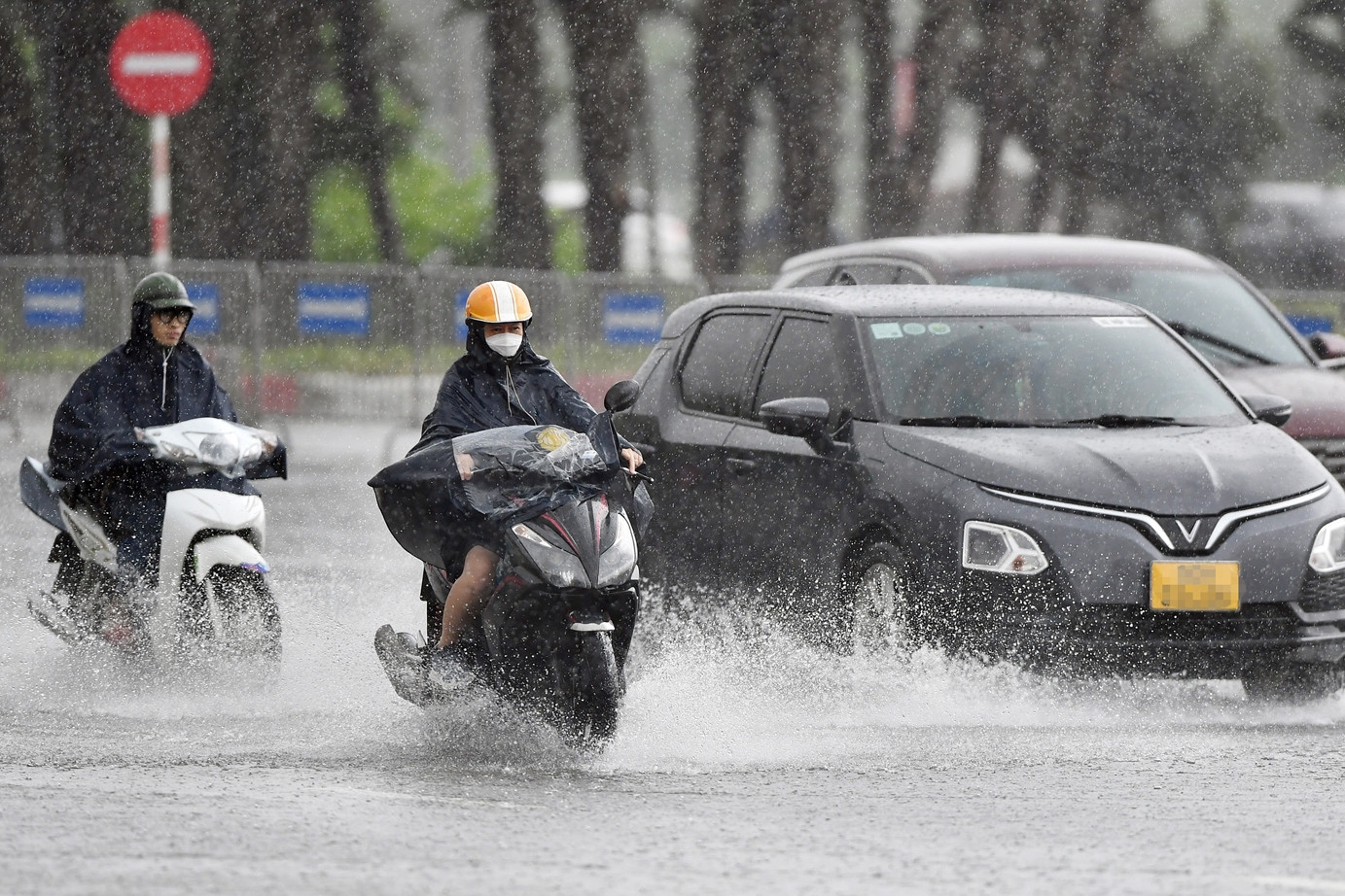 Dự báo thời tiết 16/8/2025: Điểm tên vùng trọng tâm mưa lớn, có nơi trên 300mm