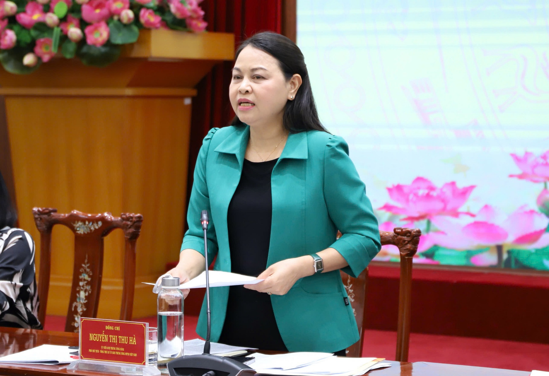 Ba Nguyen Thi Thu Ha.jpg