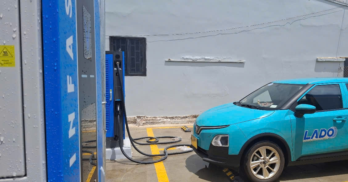 Hãng sản xuất xe xăng phải trả tiền cho công ty...