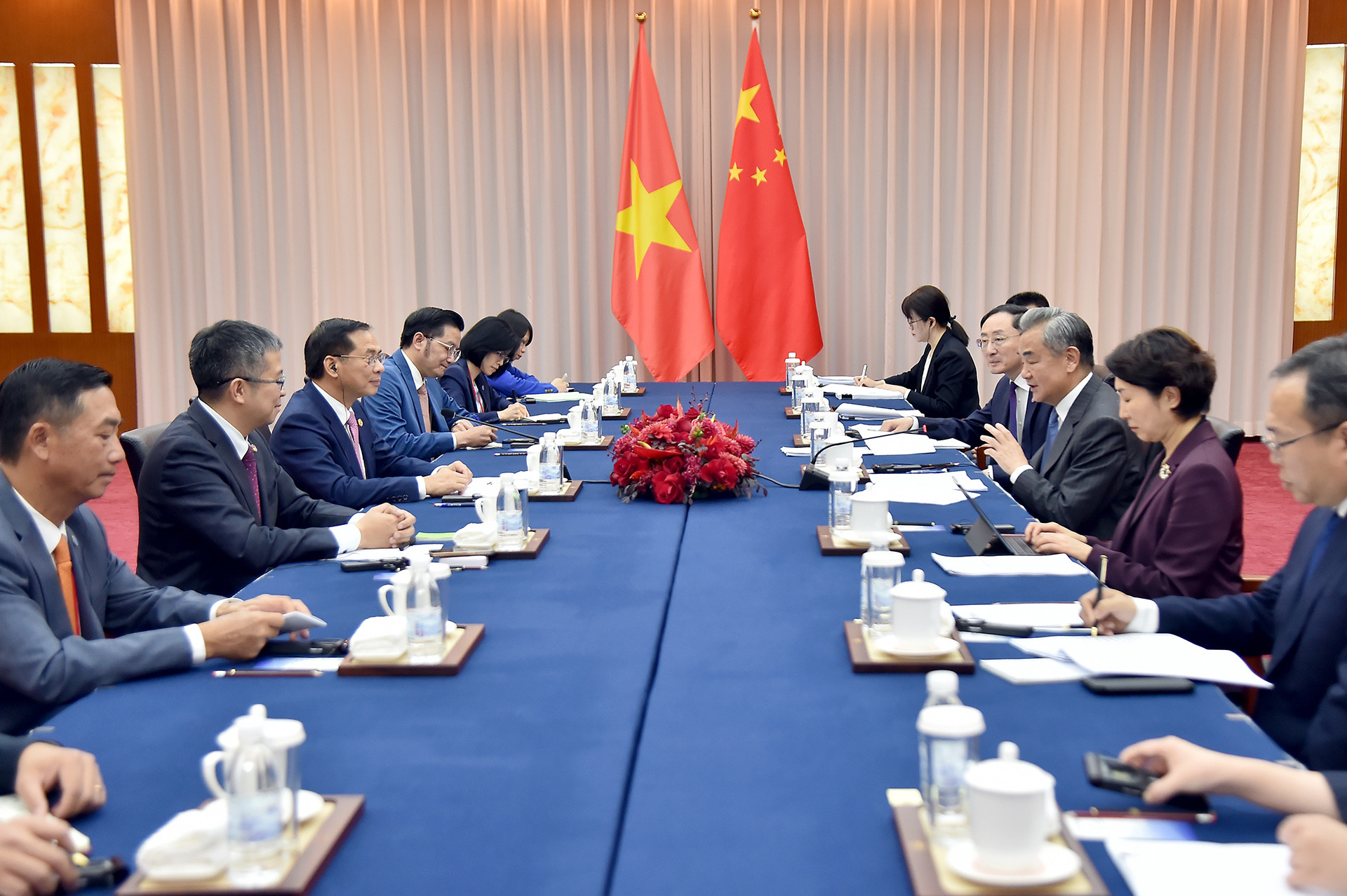 Hội đàm BTNG Trung Quốc.jpg
