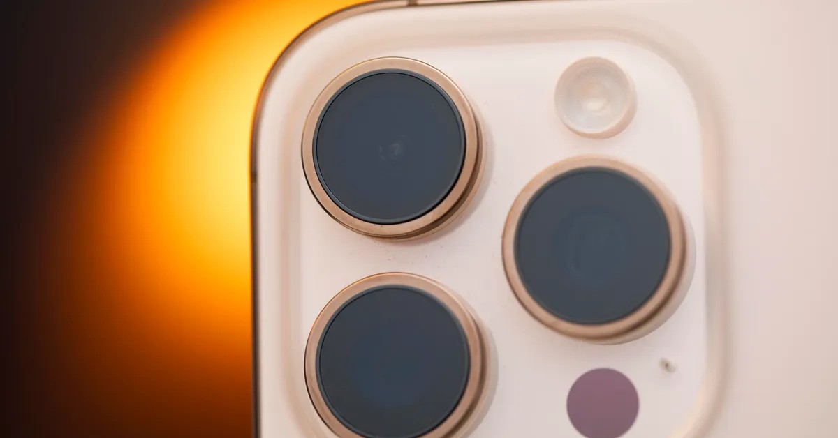 iPhone 17 sắp ra mắt, nhiếp ảnh gia nổi tiếng "cầu xin" Apple một điều