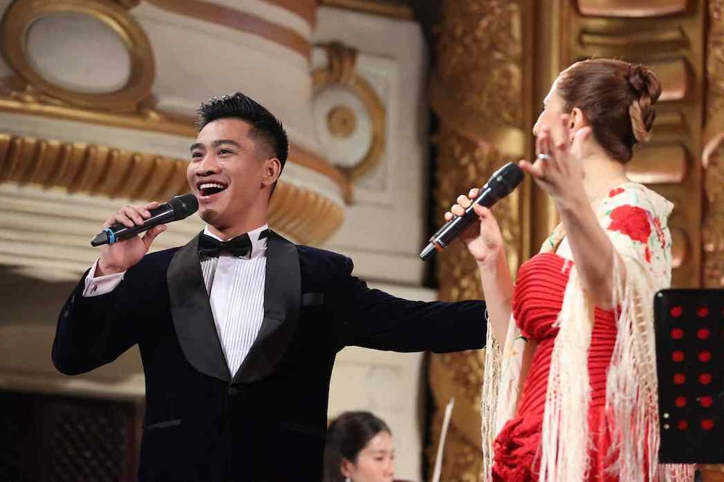 Nguyễn Khắc Hòa, giọng baritone Việt Nam chinh phục 'Giai điệu Mùa thu 2025'