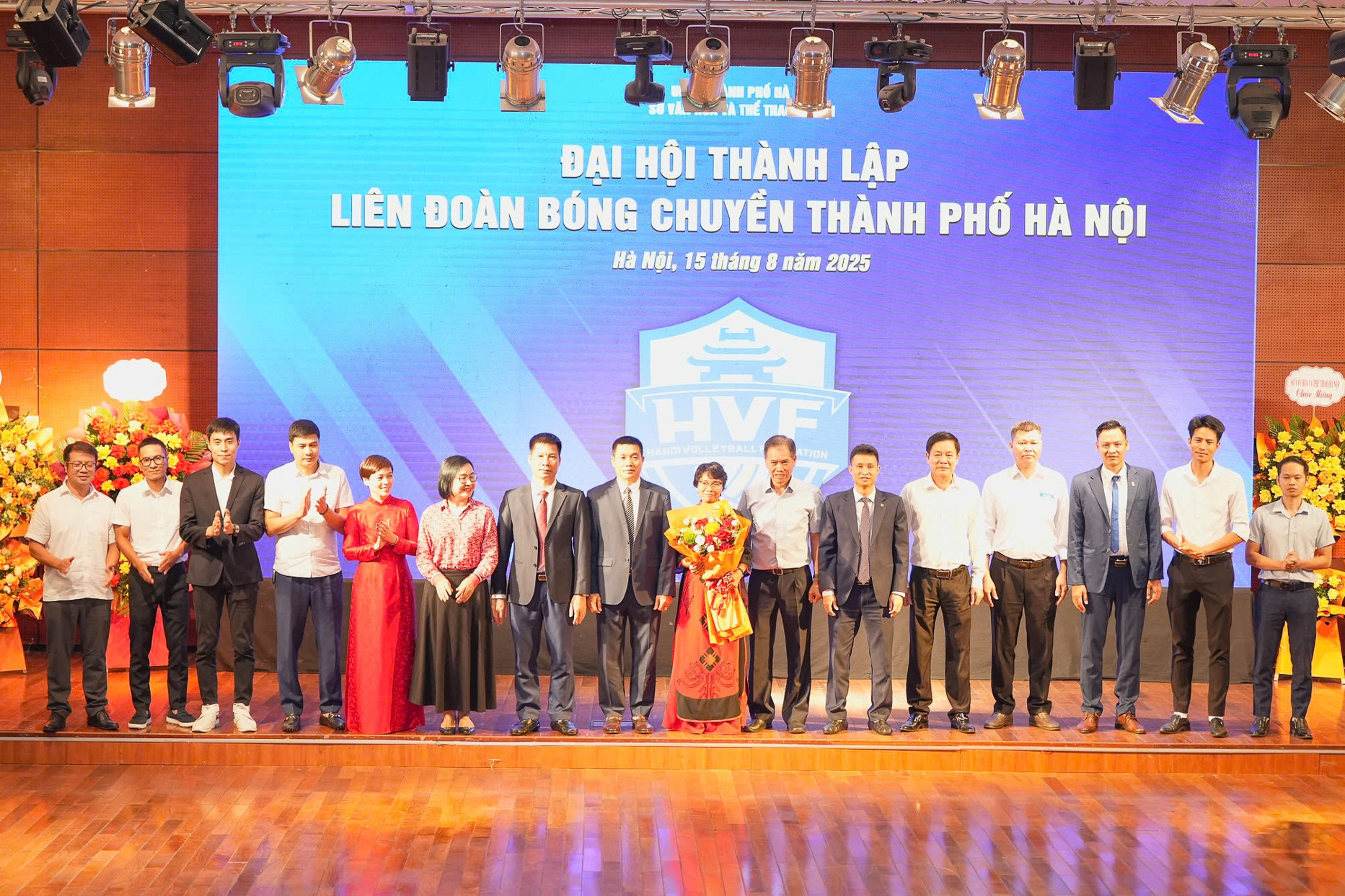 Ra mắt Liên đoàn bóng chuyền Hà Nội