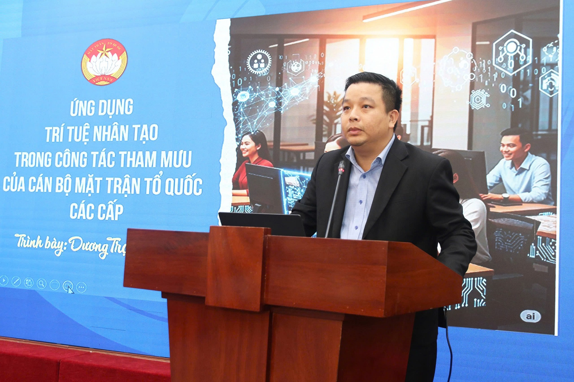 Ung dung AI.jpg