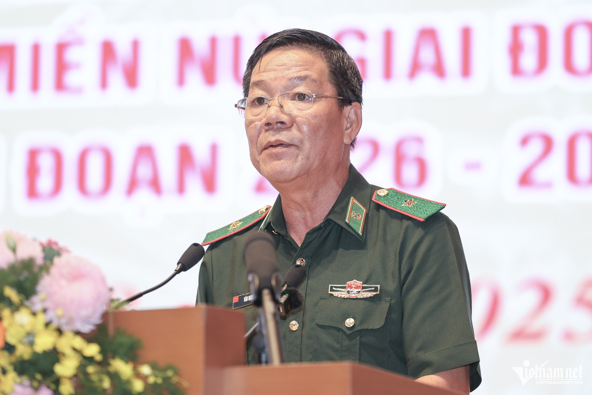 W-Thieu tuong Van Ngoc Que.jpg