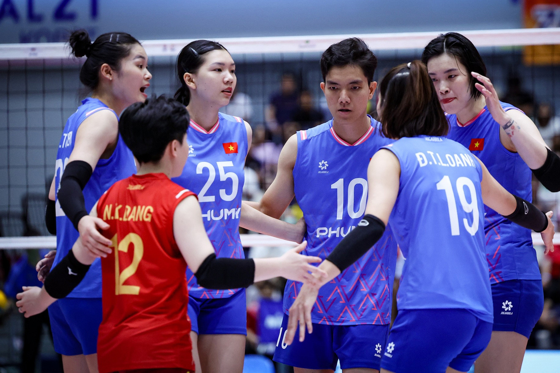 Bản tin sáng 16/8: Tránh sự cố như U21, LĐ bóng chuyền Việt Nam hành động gấp