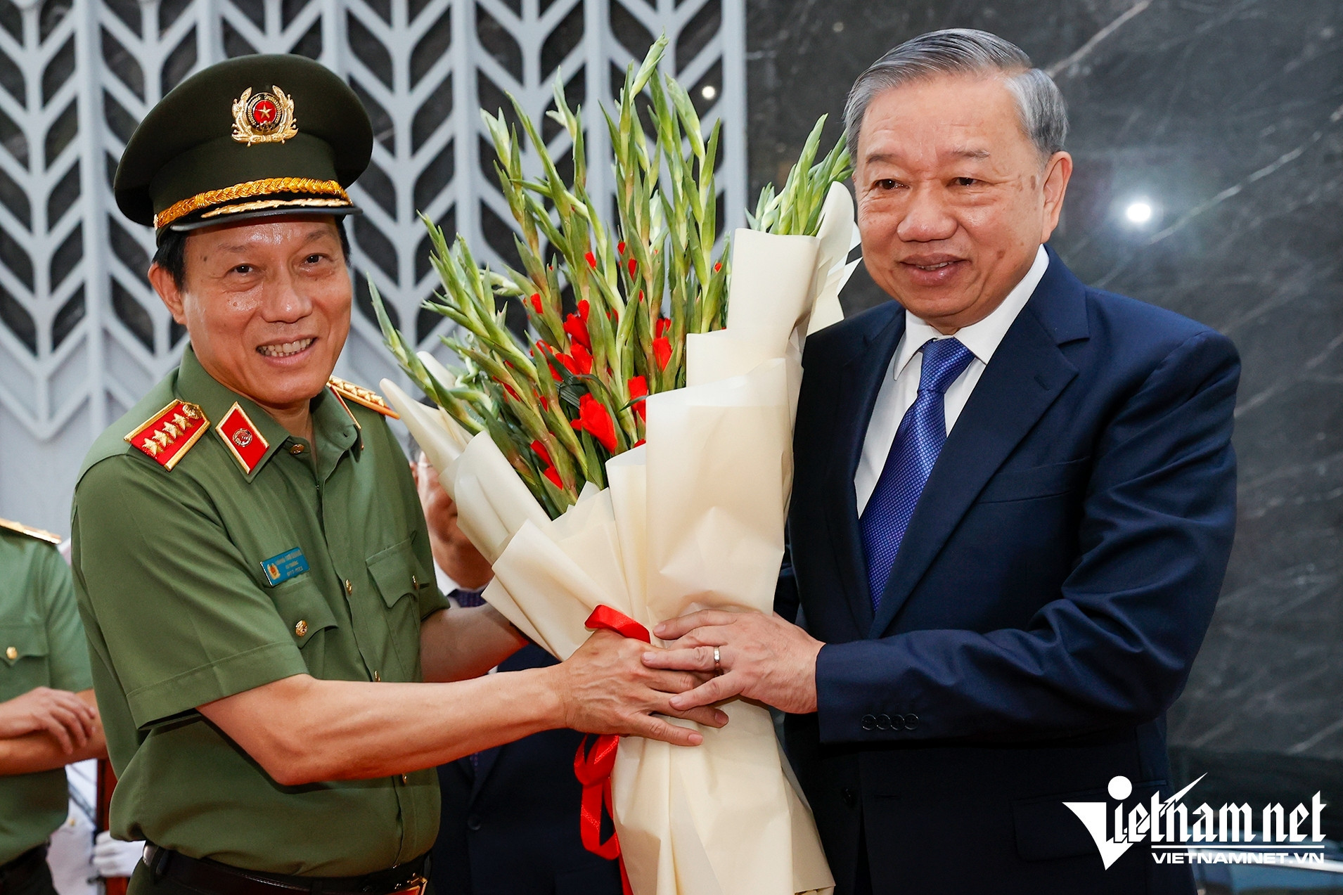 80 năm - Vinh quang Công an nhân dân Việt Nam