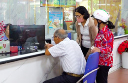 Người dân TPHCM tranh thủ săn vé tàu sớm dịp Lễ Quốc khánh 2/9