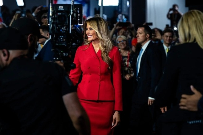 Bà Melania nhờ ông Trump gửi thư cho Tổng thống Nga Putin