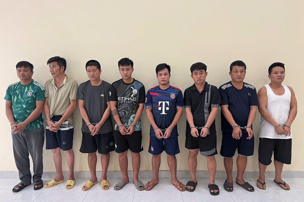 Công an TPHCM bắt nhóm người làm giả 1.000 tấn gas