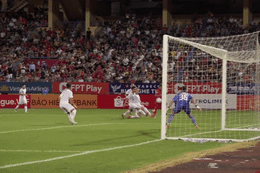 HLV Polking thất vọng khi CAHN lỡ chiến thắng ngày khai màn V-League