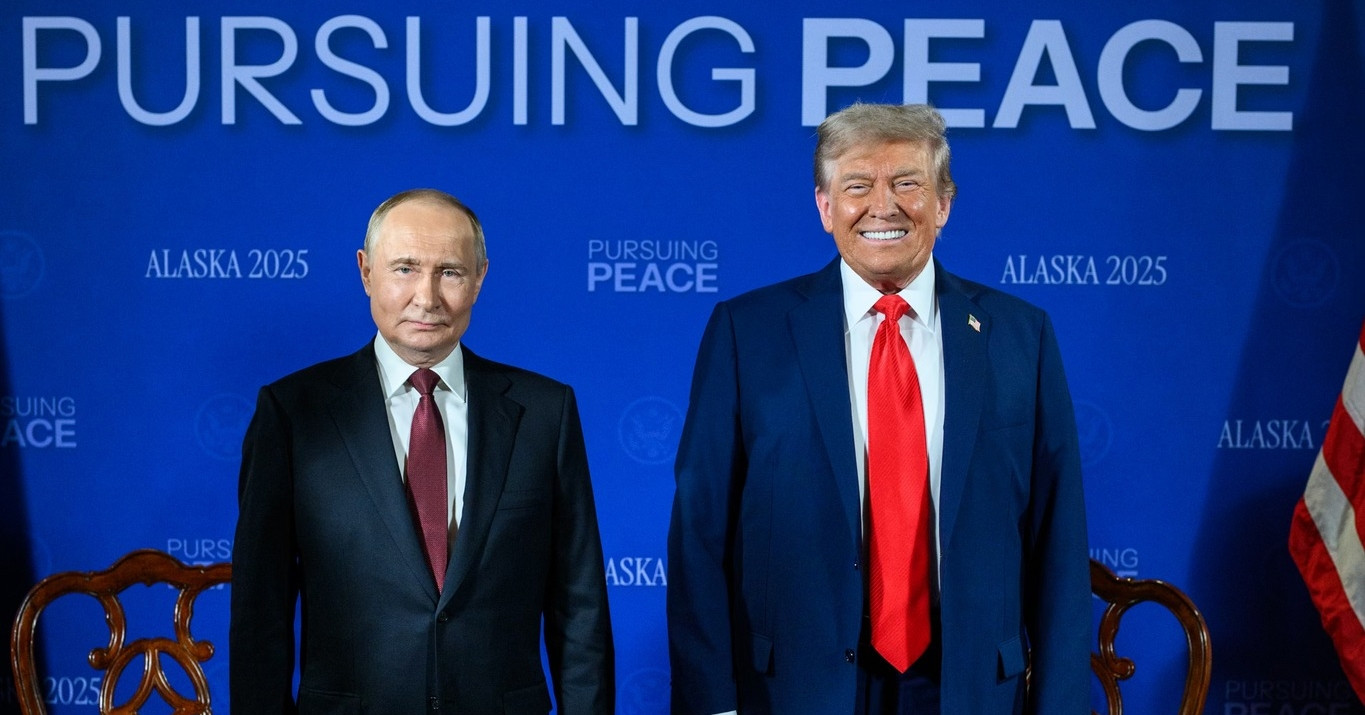 Hội nghị thượng đỉnh Trump - Putin khai mạc, đổi dạng thức họp