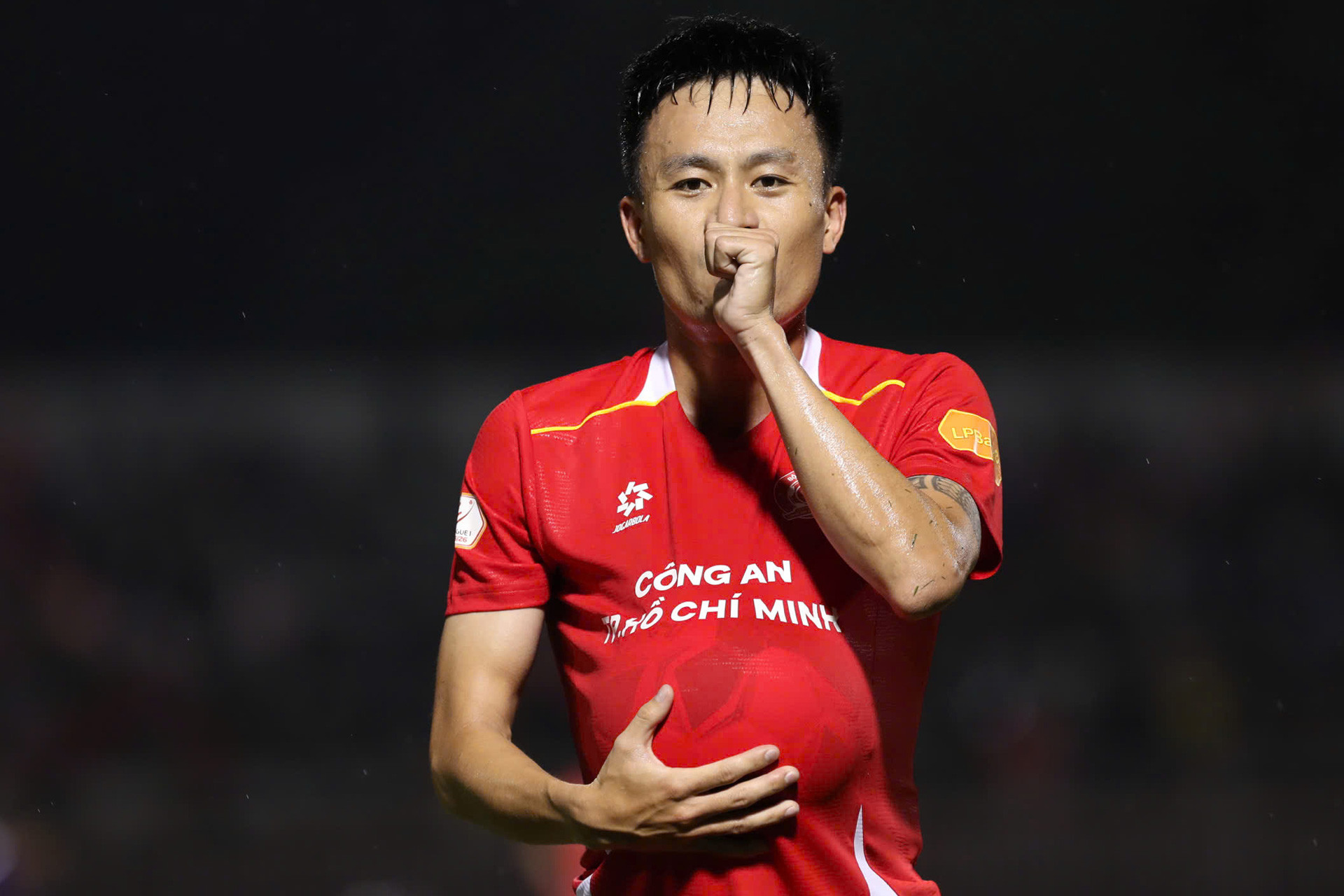 Huy Toan CAHCM Ha Noi 2.jpg