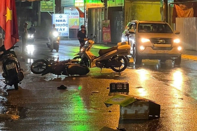 Liên tiếp tai nạn ở TPHCM, một nam sinh bị cuốn vào gầm xe ben tử vong