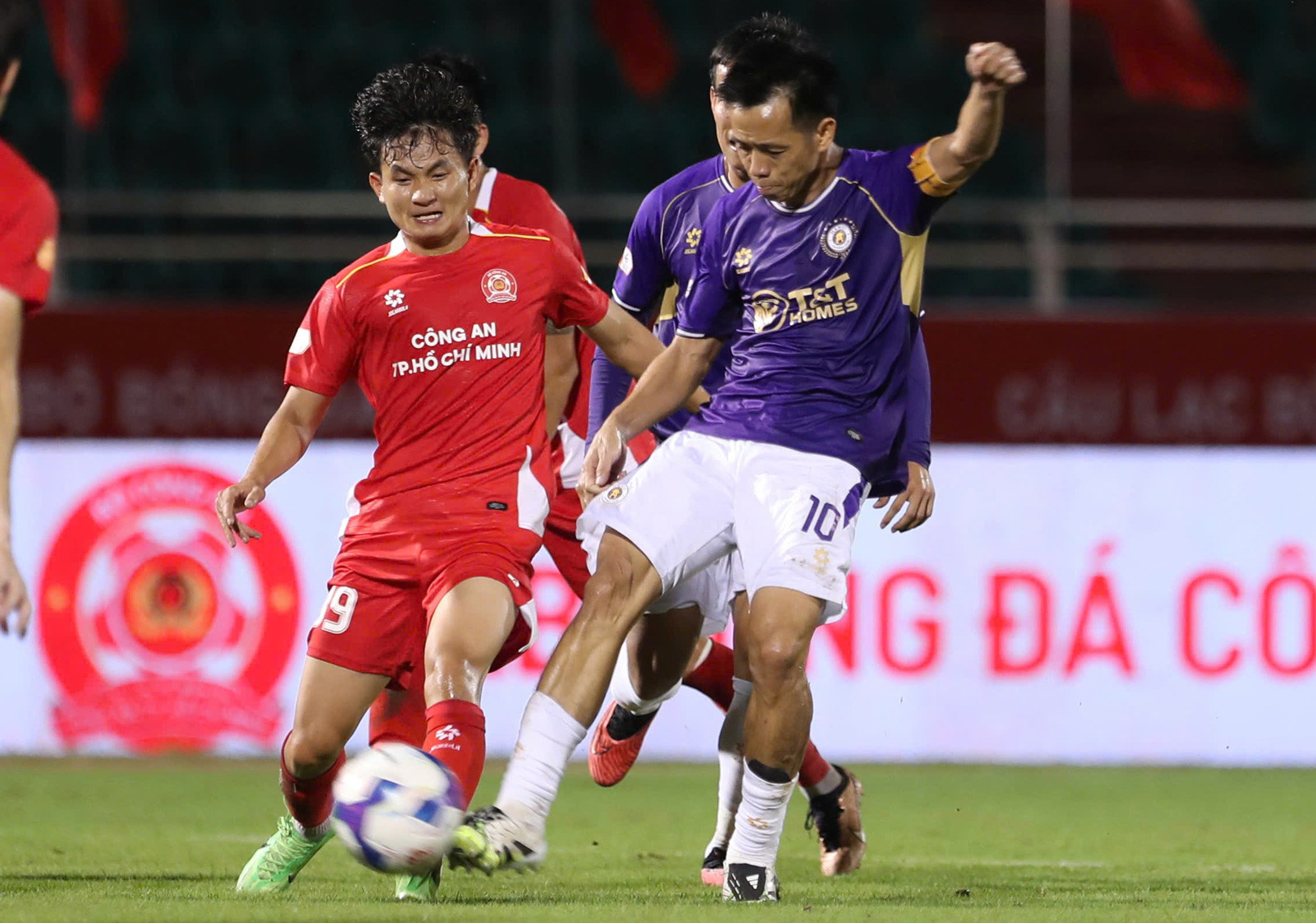 Van Quyet CAHCM Ha Noi.jpg