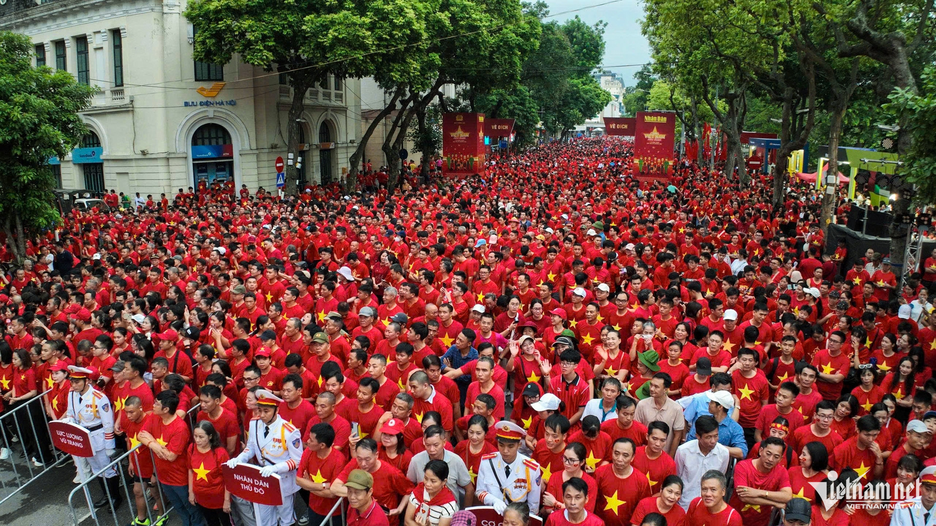 W-di bo quoc khanh 3.jpg