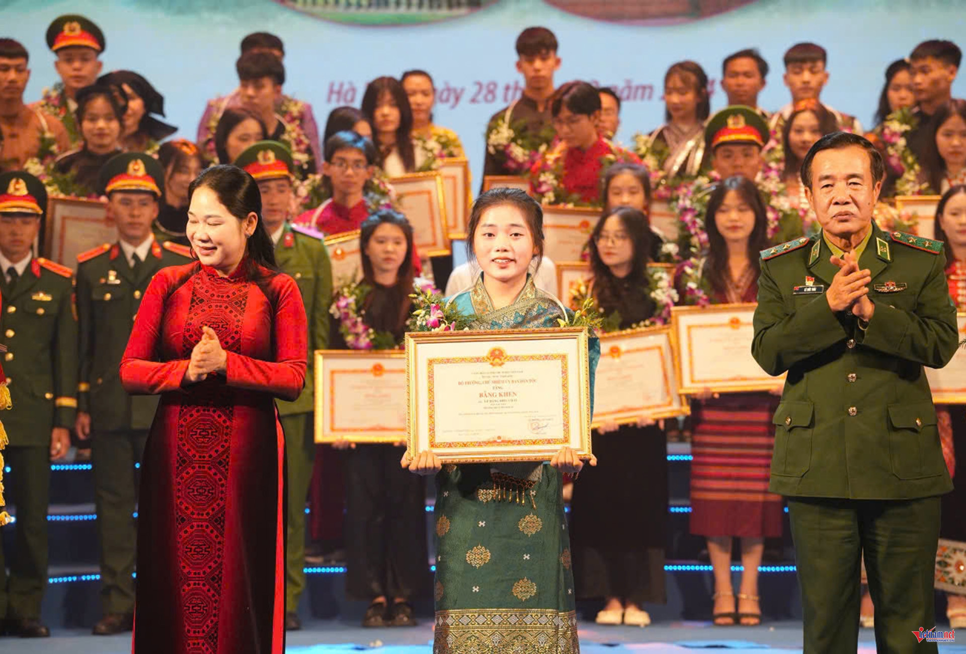 W-Diệu Châu ảnh 3 copy.jpg