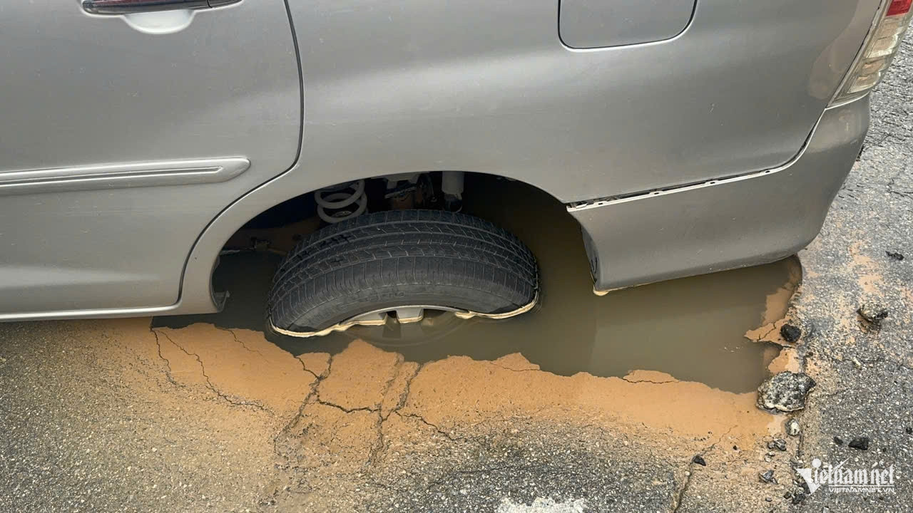 W-nươc ngập banh xe.jpeg