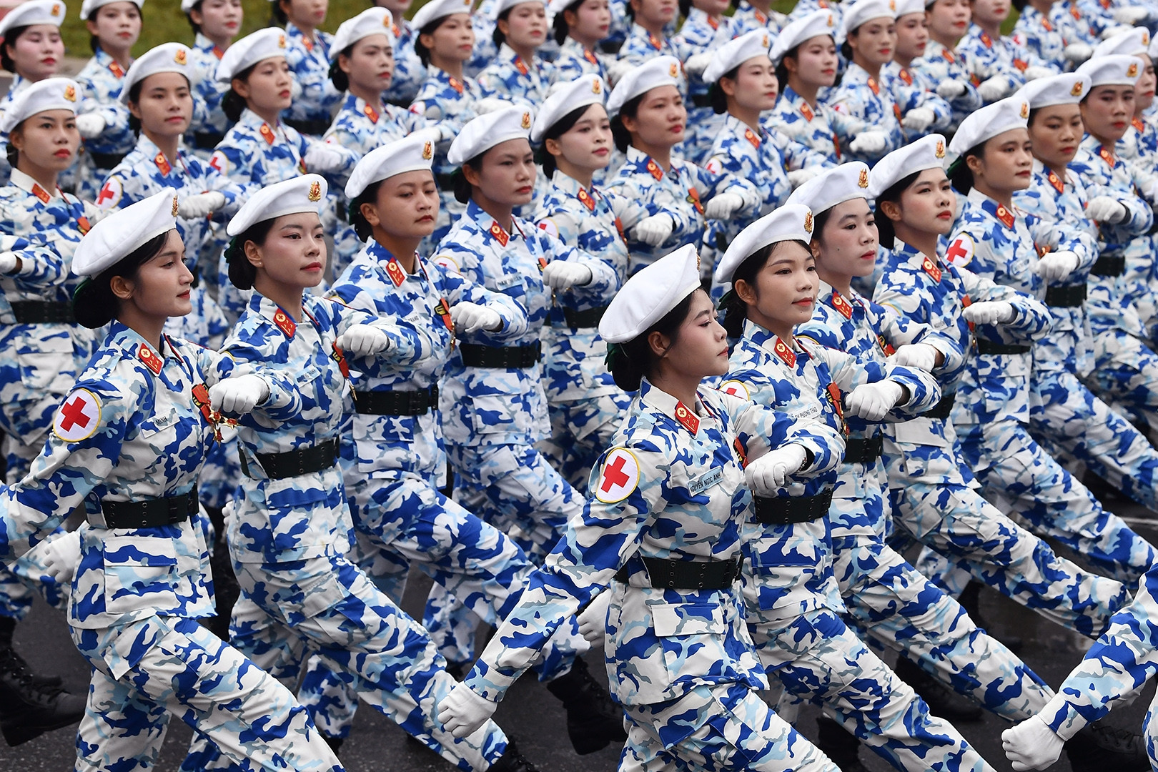 Dàn 'bóng hồng' mạnh mẽ, xinh đẹp trong hàng ngũ tập diễu binh A80
