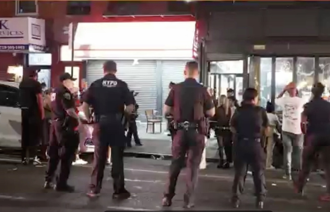 Xả súng ở thành phố New York, nhiều người thương vong