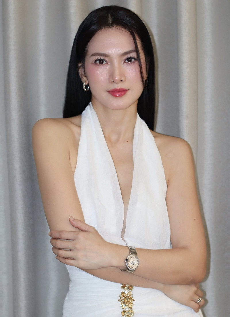 anh thu.jpg