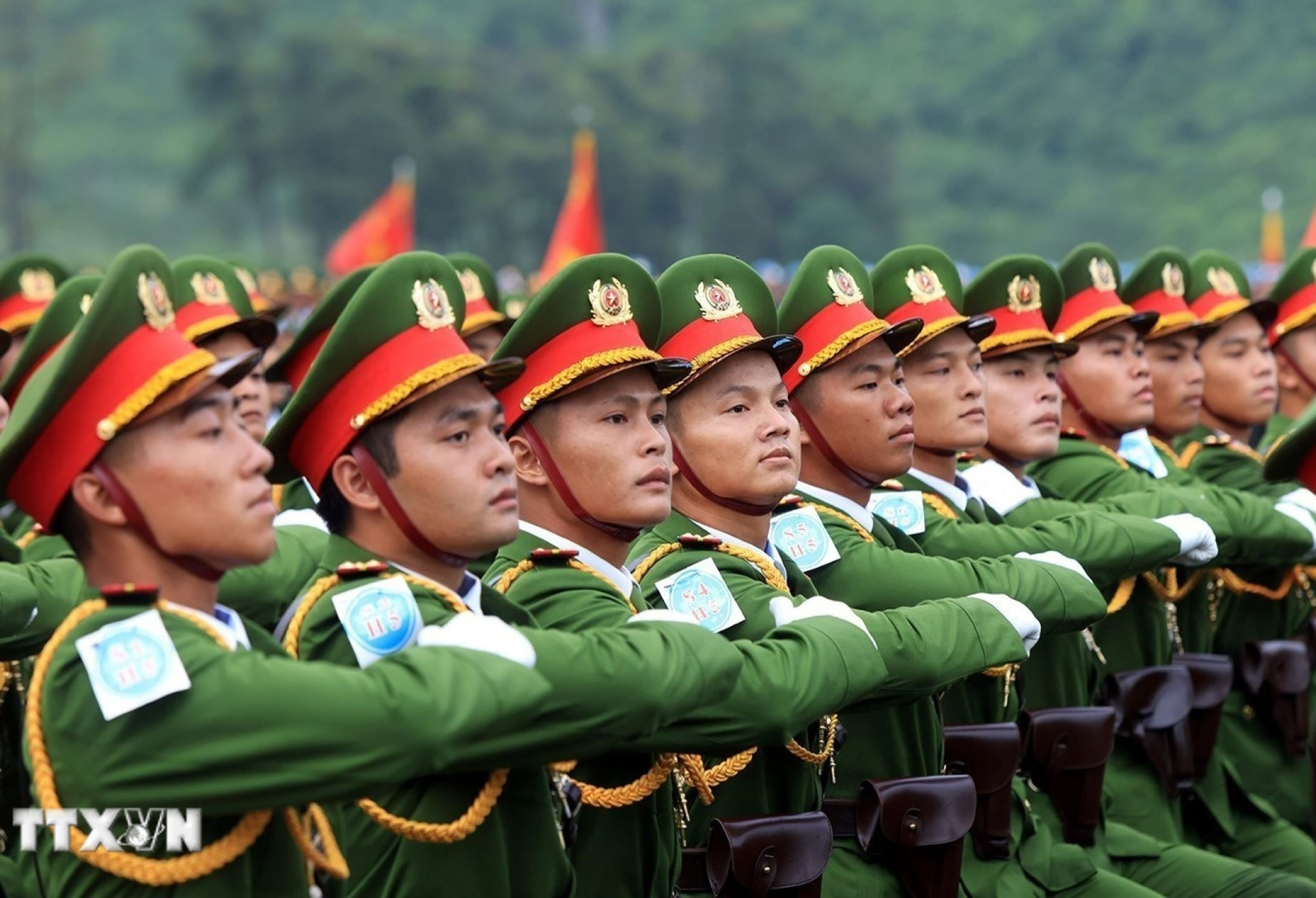 chien sy cong an nhan dan.jpg