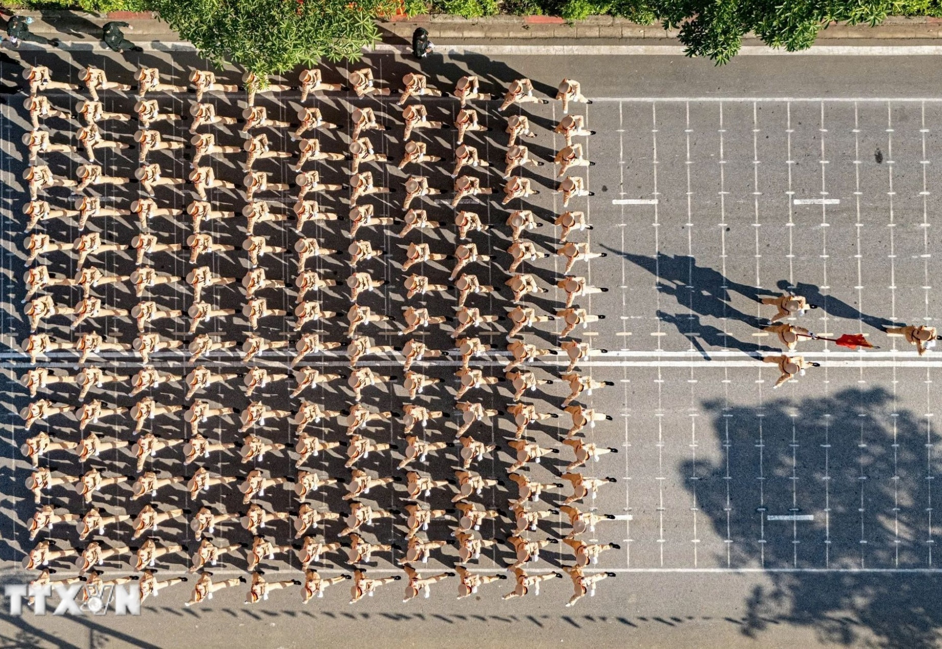 cong an nhan dan 2.jpg