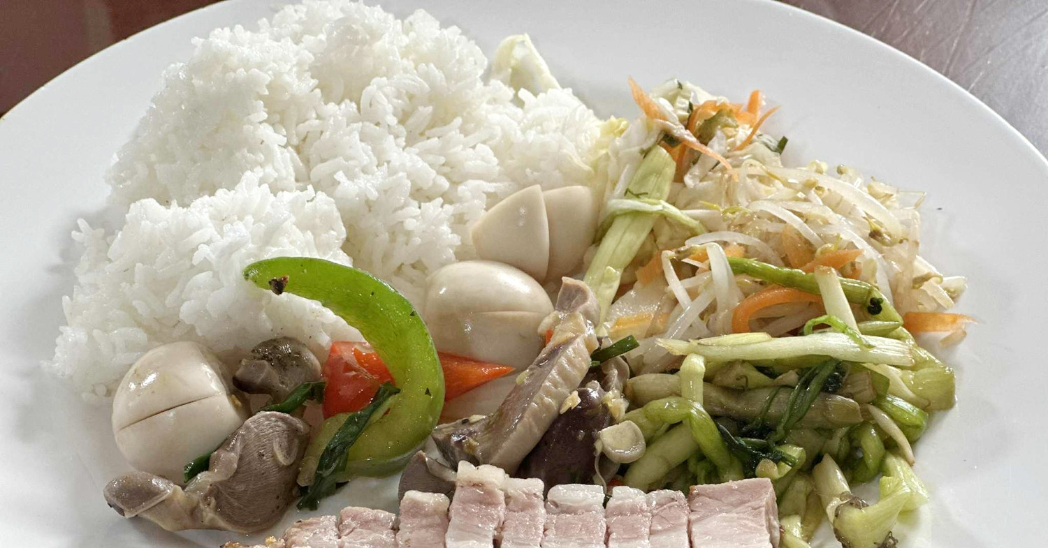 Điều gì xảy ra với lượng đường trong máu khi bạn ăn cơm trắng?