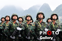 Hào hùng bước chân người chiến sĩ
