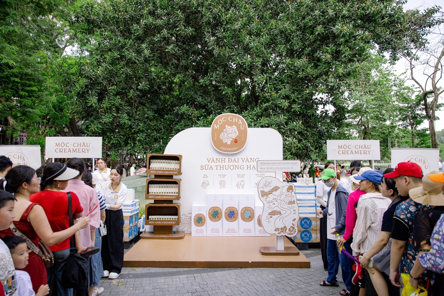 Mộc Châu Milk đồng hành cùng những người gìn giữ bình yên cho Thủ đô