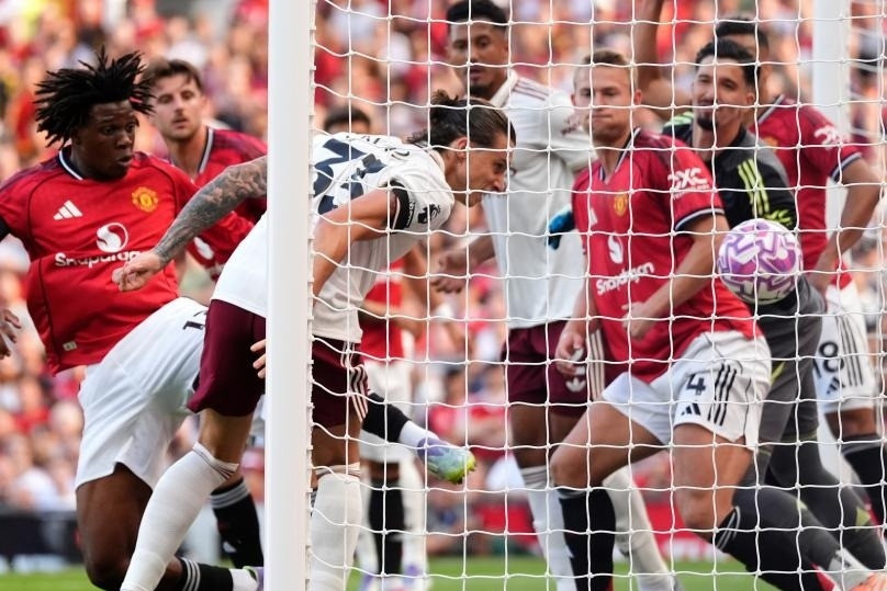 MU thua Arsenal trong ồn ào, Amorim đưa ra tuyên bố ngạc nhiên