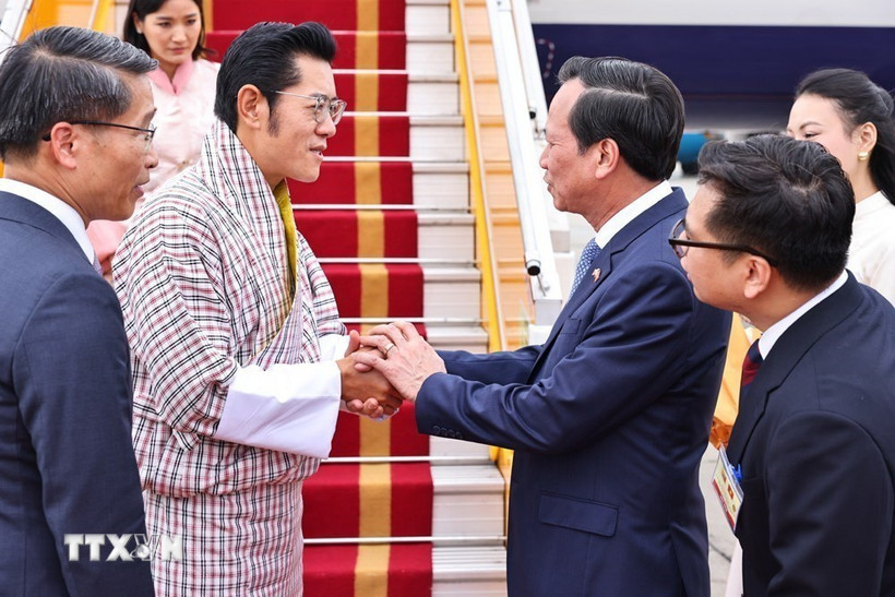 quoc vuong bhutan tham viet nam 1.jpg