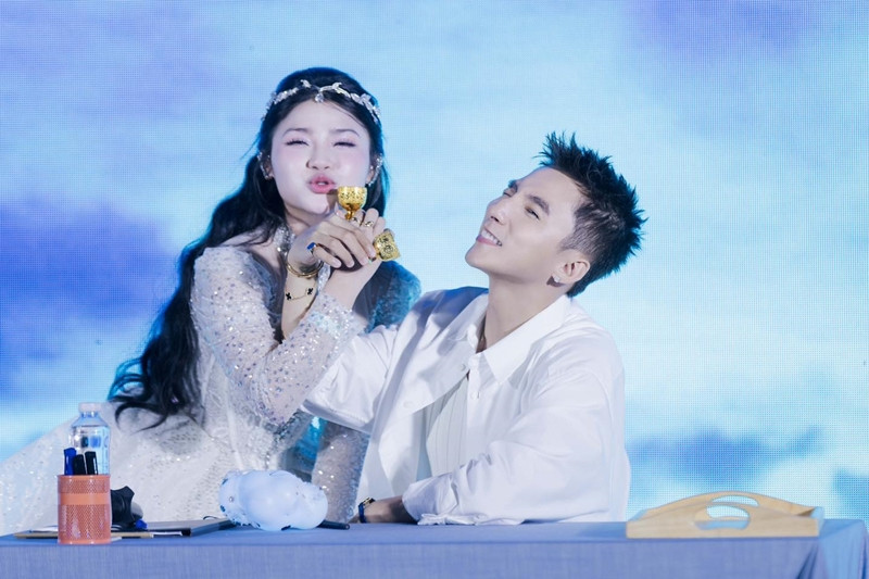 son tung mtp.jpg