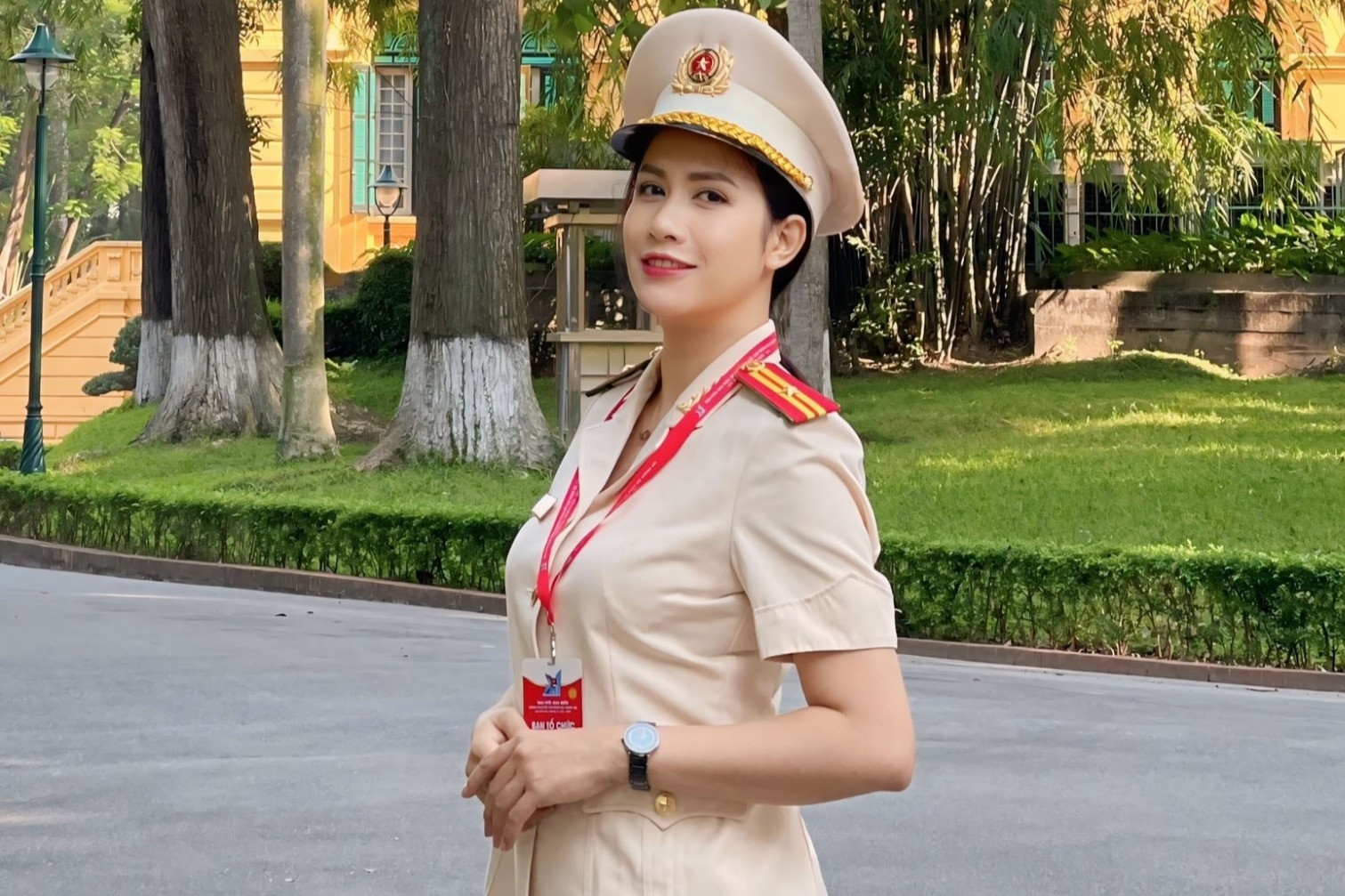 Thiếu tá công an Trúc Mai kể về chồng cùng nghề, không sợ bị ném đá vì vai ác