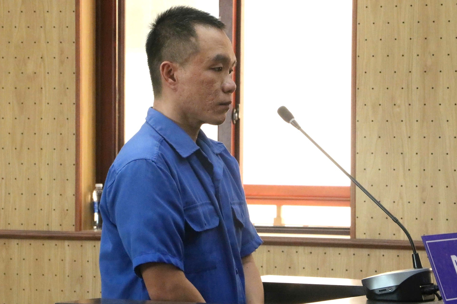 Tử hình kẻ tấn công khiến cảnh sát cơ động hi sinh, người mẹ bị hại khóc, nói lời xót xa