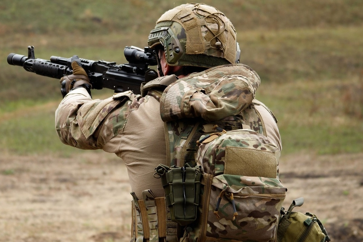 Ukraine dồn lực phản công ở Sumy, Nga phá âm mưu đánh bom cầu Crưm