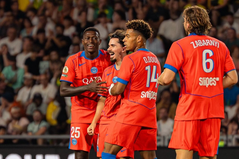 Vitinha tỏa sáng, PSG thắng nhọc Nantes trận ra quân tại Ligue 1