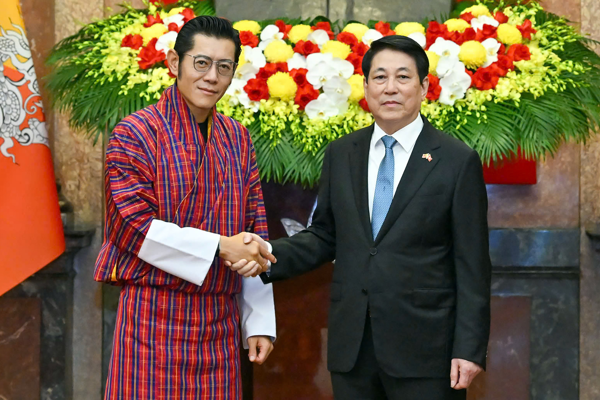 Chủ tịch nước và Phu nhân chủ trì lễ đón Quốc vương Bhutan và Hoàng hậu