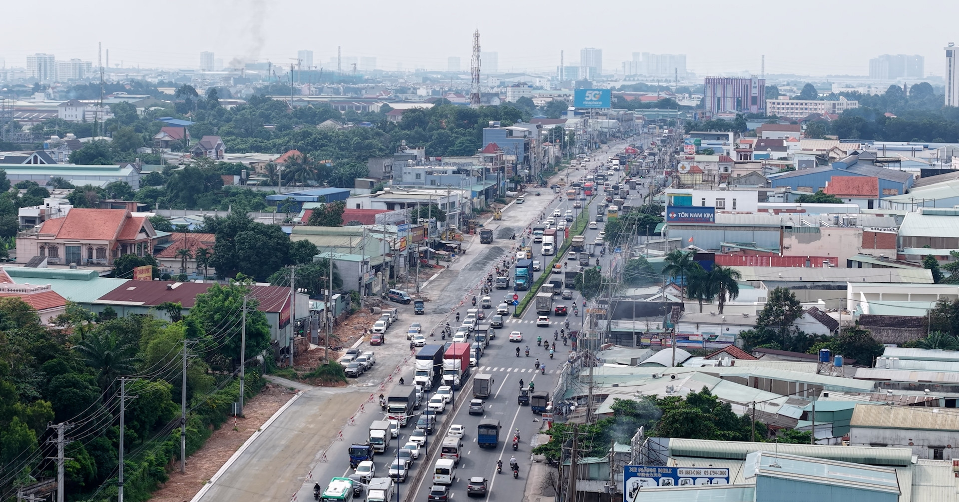Dân kỳ vọng khơi thông cửa ngõ Đông Bắc TPHCM khi hoàn thành mở rộng quốc lộ 13