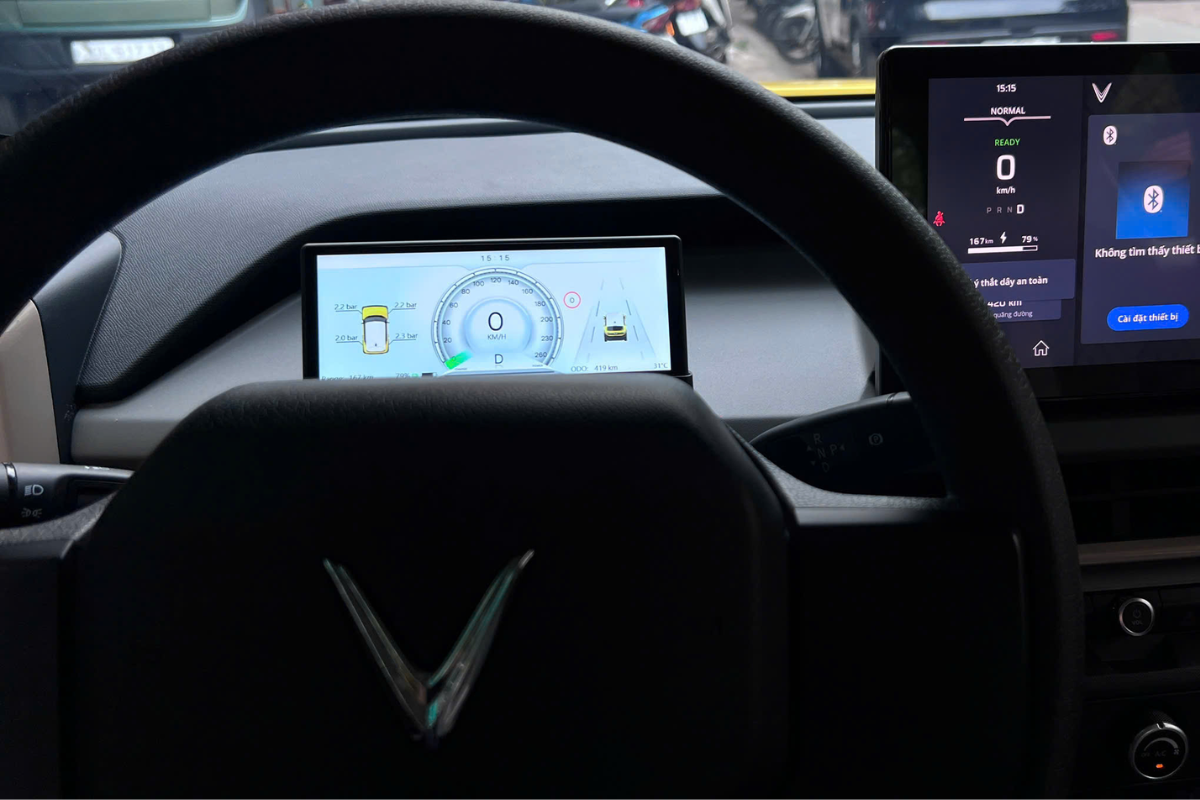 man hinh odo cho vinfast limo green.png