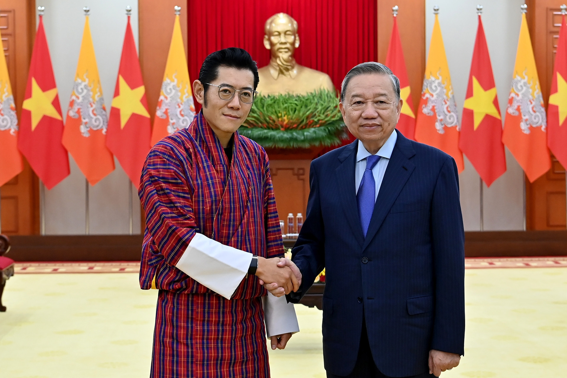 Quốc vương Bhutan đánh giá cao sức mạnh nội sinh của Việt Nam