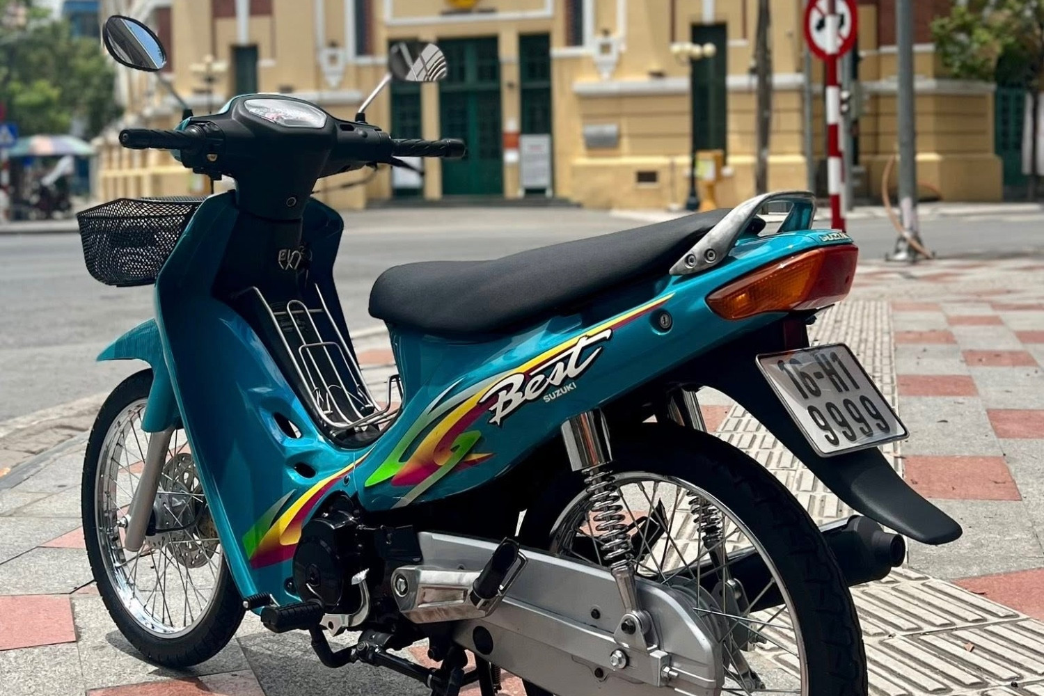 Suzuki Best Thái 2001 biển tứ quý 9, 'báu vật' của dân chơi xe đất cảng